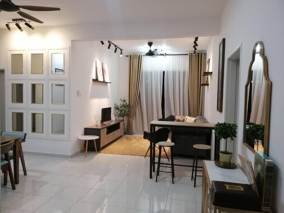 Homestay Casa Nur Iman @Adelia Kajang Exterior photo