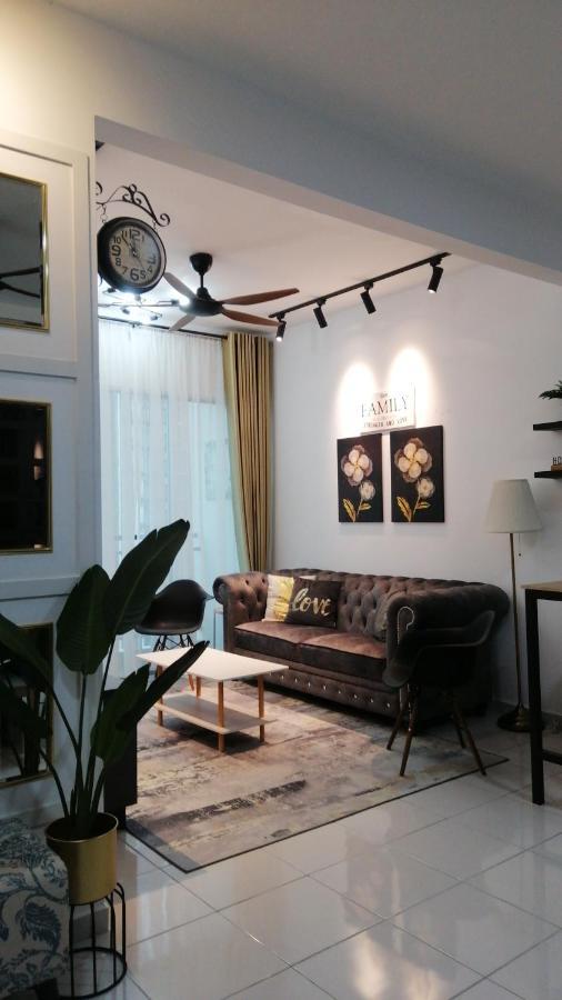 Homestay Casa Nur Iman @Adelia Kajang Exterior photo